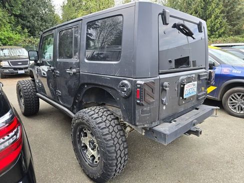 Used 2010 Jeep Wrangler Unlimited Sahara w/ Limited Group image 4