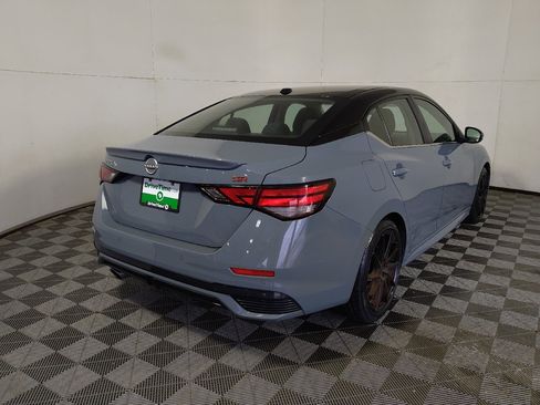 Used 2024 Nissan Sentra SR FWD image 9