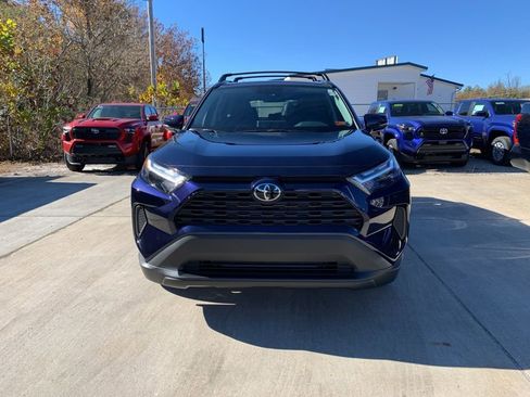 New 2025 Toyota RAV4 XLE image 8