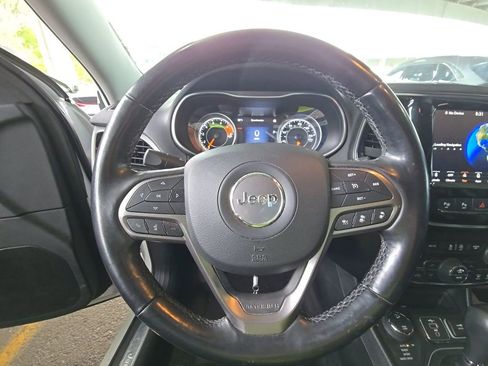 Used 2021 Jeep Cherokee Limited w/ Elite Package AWD/4WD image 2
