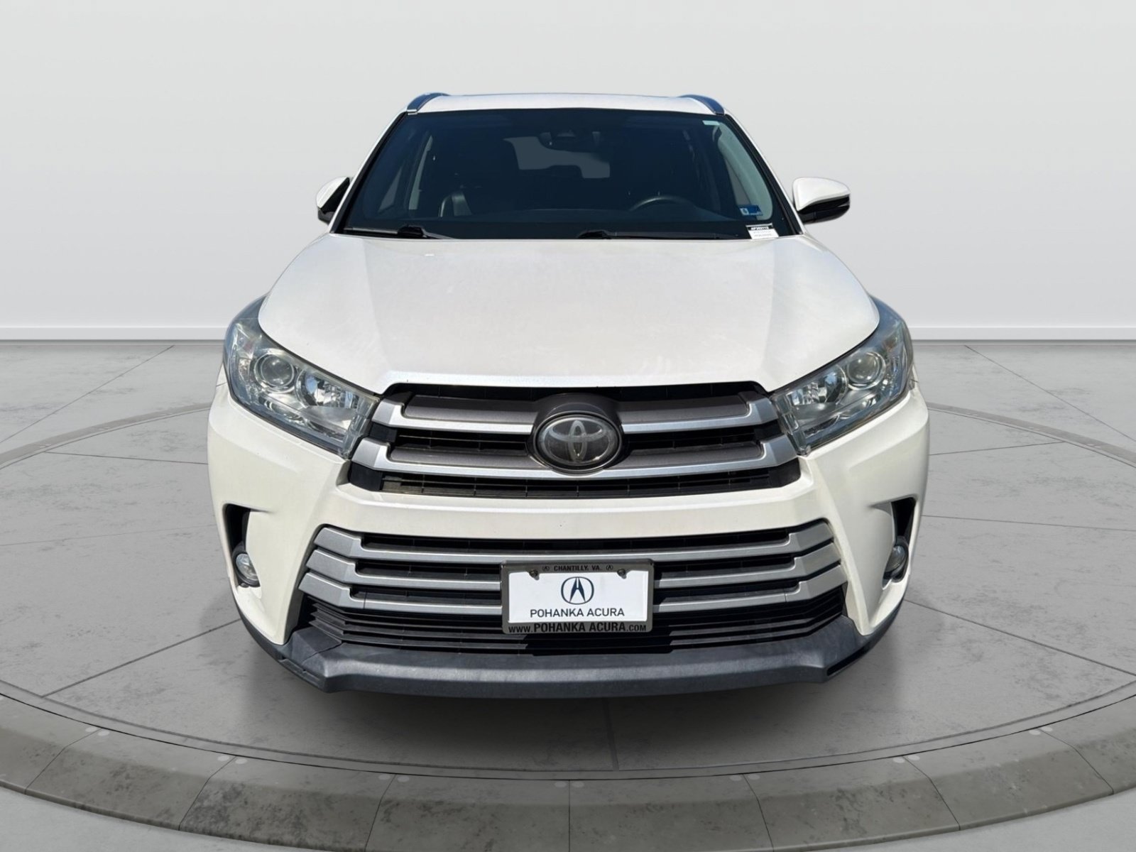Used 2018 Toyota Highlander XLE AWD/4WD image 2