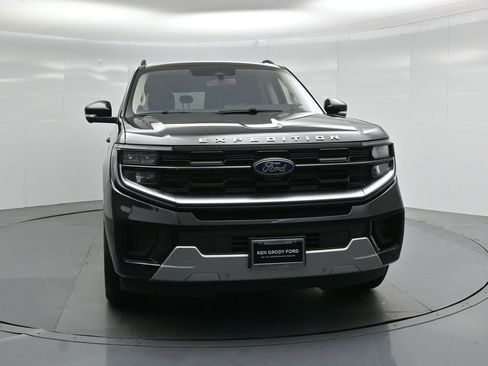 Certified 2025 Ford Expedition Max Platinum AWD/4WD image 54