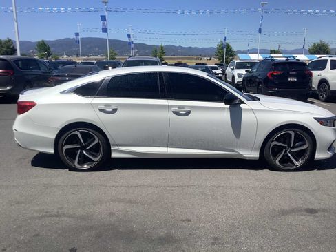 Used 2022 Honda Accord Sport image 7