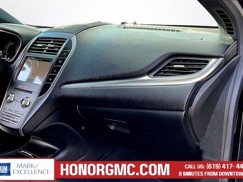 Used 2019 Lincoln MKC Reserve w/ MKC Technology Package image 26