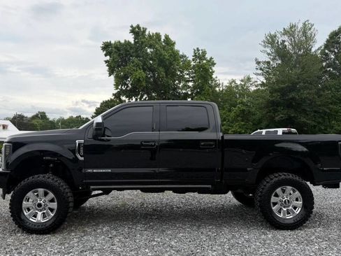 Used 2018 Ford F250 Platinum w/ Platinum Ultimate Package AWD/4WD image 4