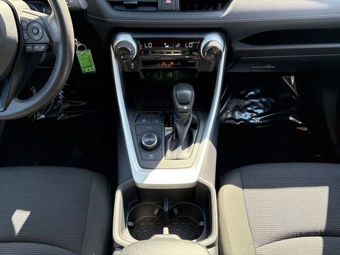 Certified 2025 Toyota RAV4 LE image 29