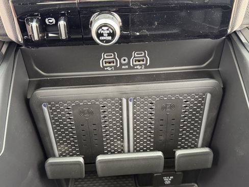 New 2026 RAM 3500 Laramie AWD/4WD image 39