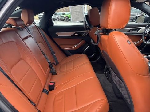 Used 2024 Jaguar XF R-Dynamic SE image 18