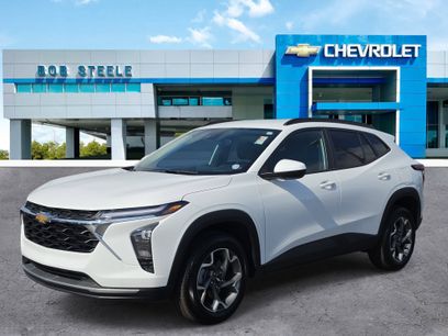 Certified 2025 Chevrolet Trax LT w/ Driver Confidence Package
