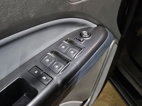 Used 2021 Chevrolet Colorado Z71 w/ Z71 Midnight Edition image 21