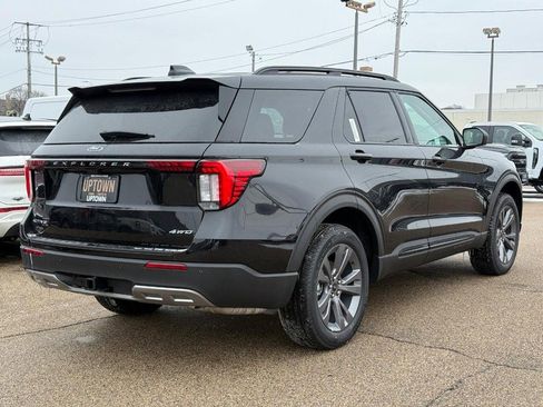 New 2026 Ford Explorer Active w/ Active Comfort Package image 3