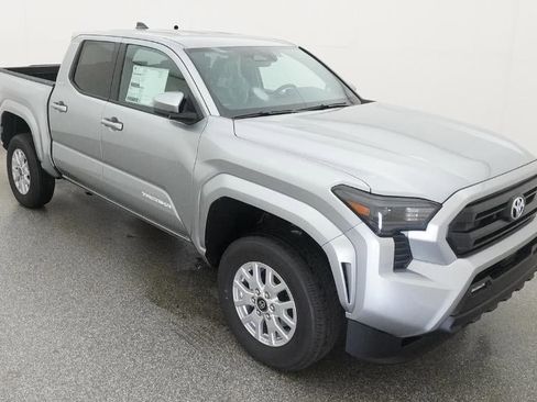 New 2026 Toyota Tacoma SR5 AWD/4WD image 13