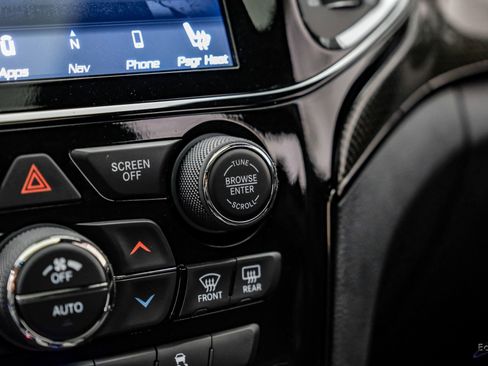 Used 2021 Jeep Grand Cherokee Trackhawk image 71