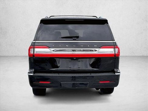 Used 2019 Lincoln Navigator L Reserve w/ Cargo Package image 4