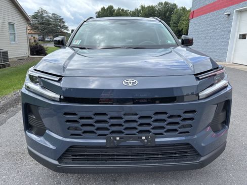 Certified 2026 Toyota RAV4 XLE Premium AWD/4WD image 9