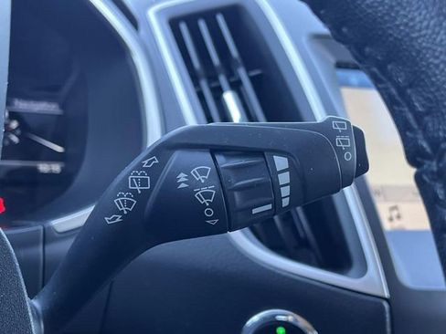 Used 2018 Ford Edge SEL w/ Equipment Group 201A AWD/4WD image 30