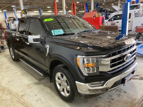 Used 2021 Ford F150 Lariat image 3