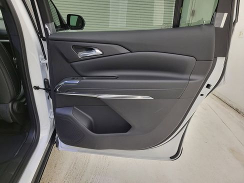 New 2026 Chevrolet Traverse LT w/ Driver Confidence Package image 39