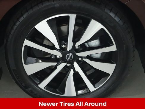 Certified 2024 Nissan Sentra SV w/ SV Premium Package FWD image 12