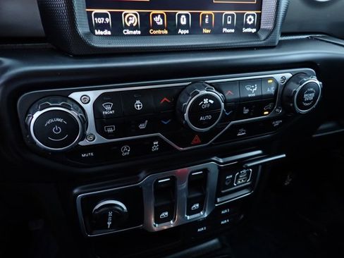 Used 2022 Jeep Wrangler Sport AWD/4WD image 20