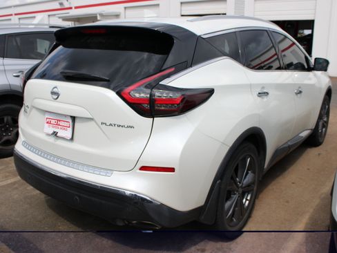 Used 2021 Nissan Murano Platinum w/ Cargo Package FWD image 9