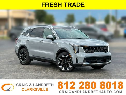 Used 2025 Kia Sorento EX w/ Panoramic Sunroof Package FWD image 1