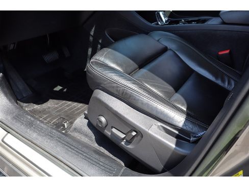 Used 2022 Volvo XC40 T5 Inscription AWD/4WD image 18
