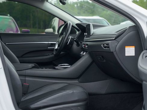 Used 2022 Hyundai Sonata Limited FWD image 14