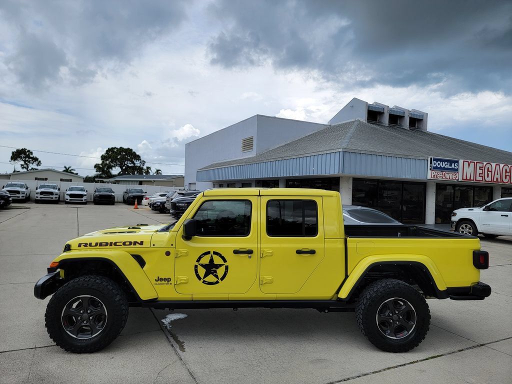 Used 2023 Jeep Gladiator Rubicon w/ Trailer Tow Package AWD/4WD image 2