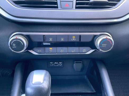 Used 2024 Nissan Altima 2.5 SR image 31