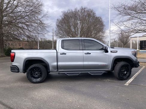 Used 2023 GMC Sierra 1500 AT4X w/ AT4X AEV Edition image 2