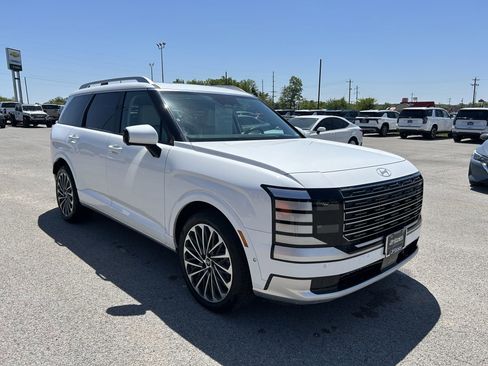 Used 2026 Hyundai Palisade Calligraphy AWD/4WD image 2