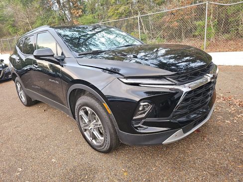 Used 2024 Chevrolet Blazer LT w/ Convenience Package image 3