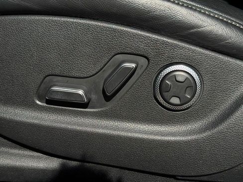 Used 2021 Genesis GV80 2.5T w/ Advanced Package 03 image 30