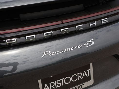 Used 2018 Porsche Panamera 4S Executive AWD/4WD image 7