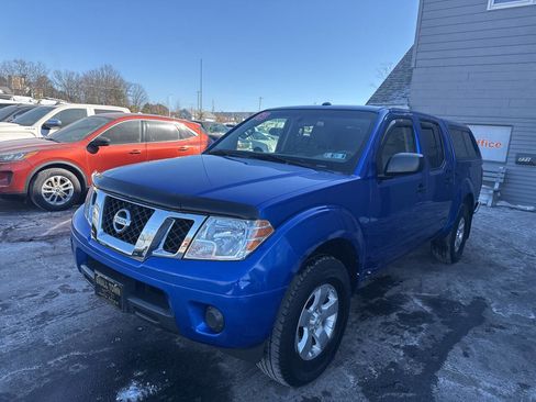 Used 2013 Nissan Frontier SV image 3