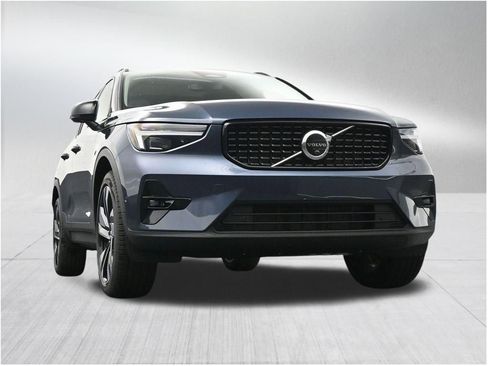 New 2026 Volvo XC40 B5 Ultra AWD/4WD image 27