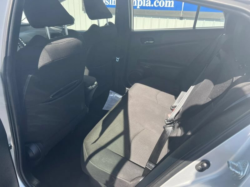 Used 2021 Toyota Prius LE FWD image 18