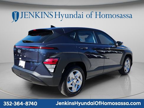 New 2026 Hyundai Kona SE FWD image 2
