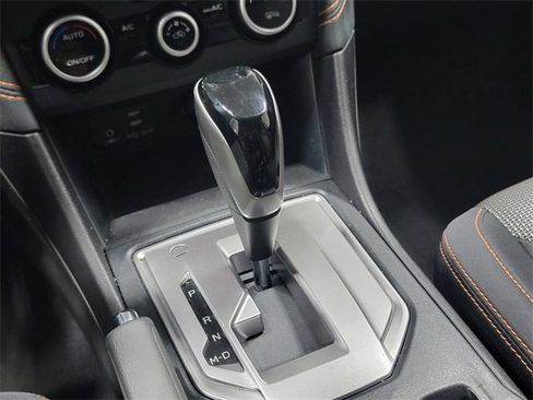 Used 2021 Subaru Crosstrek 2.0i Premium w/ Moonroof Package image 23