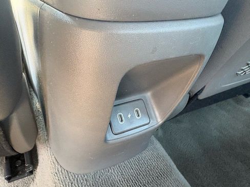 Used 2025 Hyundai Elantra SEL FWD image 16