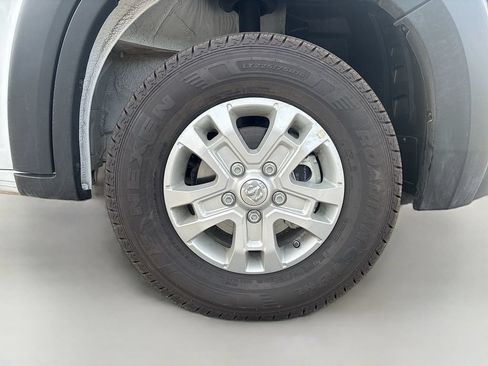 Used 2025 RAM ProMaster 3500 w/ Quick Order Package 22G SLT FWD image 9