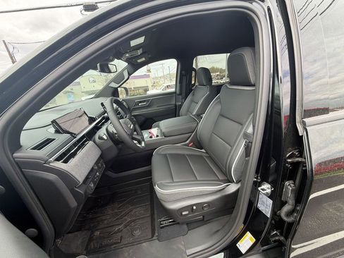 New 2026 GMC Sierra EV Elevation AWD/4WD image 17