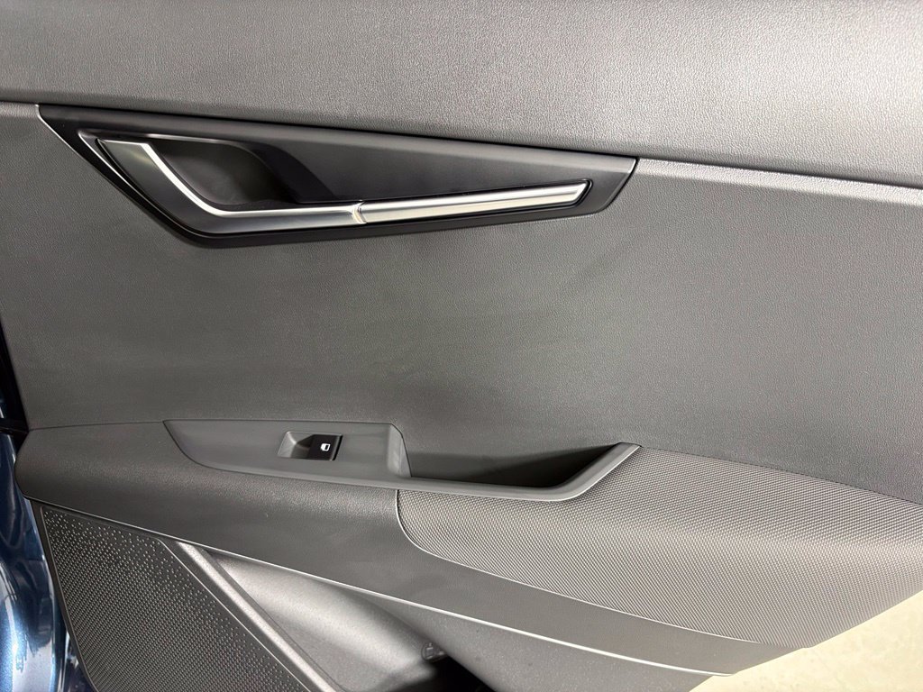 New 2026 Kia Niro EX FWD image 15