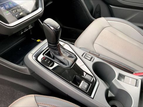 Certified 2025 Subaru Crosstrek 2.5i Limited w/ Crosstrek Mirror Package image 16