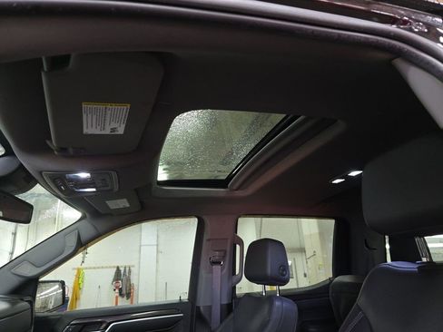 Used 2022 Chevrolet Silverado 1500 LTZ w/ LTZ Premium Package image 9