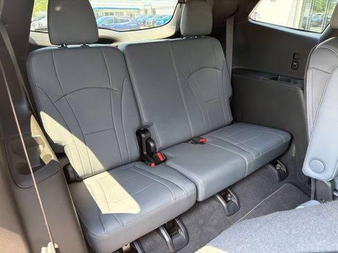Certified 2023 Buick Enclave Essence w/ Trailering Package, 5000 lbs. AWD/4WD image 18