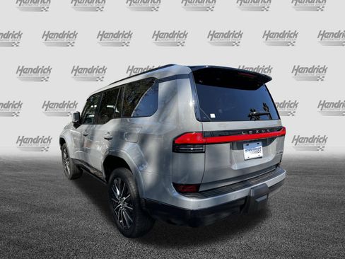 Certified 2024 Lexus GX 550 w/ Accessory Package (2T) image 7