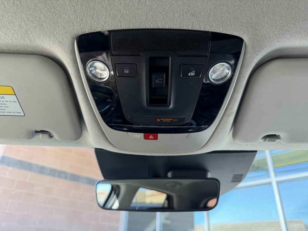 Used 2025 Kia Niro FWD image 25