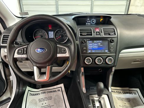 Used 2018 Subaru Forester 2.5i w/ Alloy Wheel Package AWD/4WD image 8